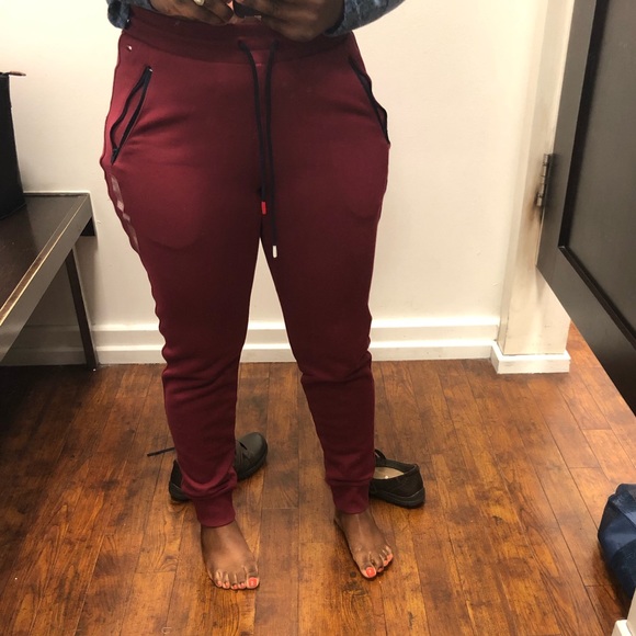 SOLD!!! Tommy Hilfiger Sweatsuit - Picture 8 of 8